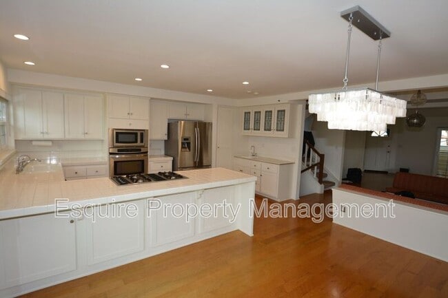 Photo - 2847 Harbor Blvd Unit #1