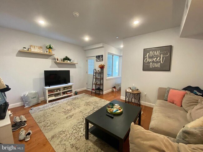 Photo - 634 N 13th St