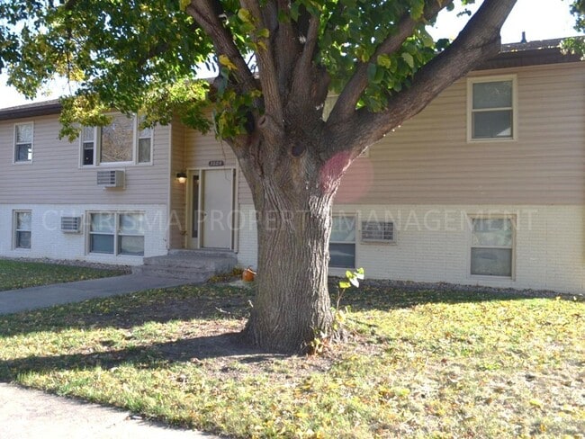 Photo - 2 BD - WHEN LOCATION, COMMUNITY AND PRICE ... Unidad 3604 S Cathy Ave #3