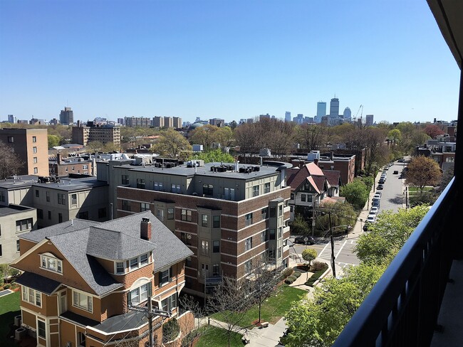 Building Photo - 50 Longwood Ave Unit 820 Rental