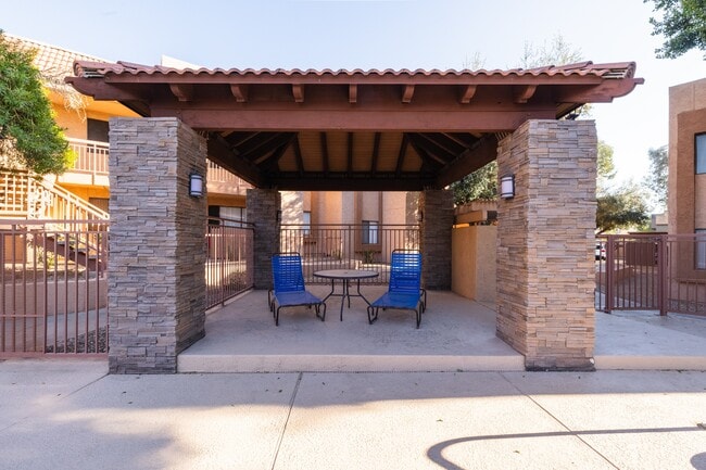 Boulder Creek Apartments
