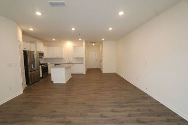 Photo - 3BR/3BA Townhome w/ Patio + Community Pool in Matthews