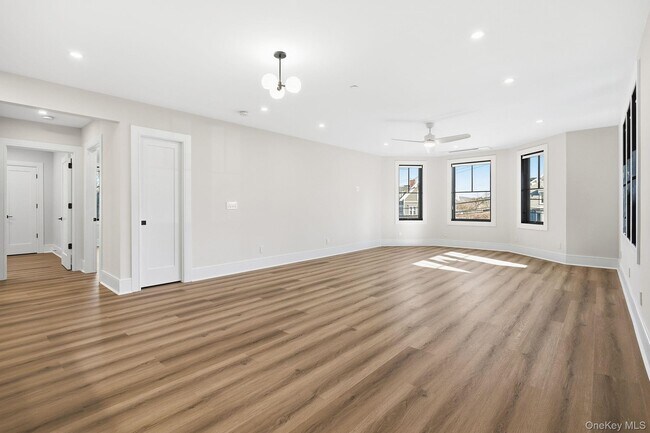 Photo - 34 Clinton Ave Unidad 3