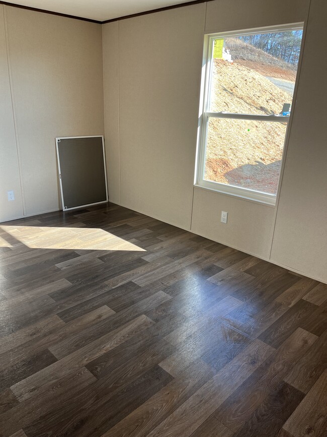 Building Photo - 211 Brookstone Vista Ln