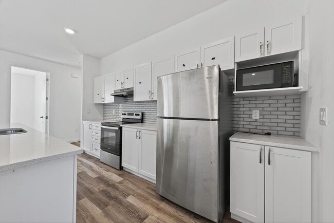 Photo - 181 NW 6th Pl