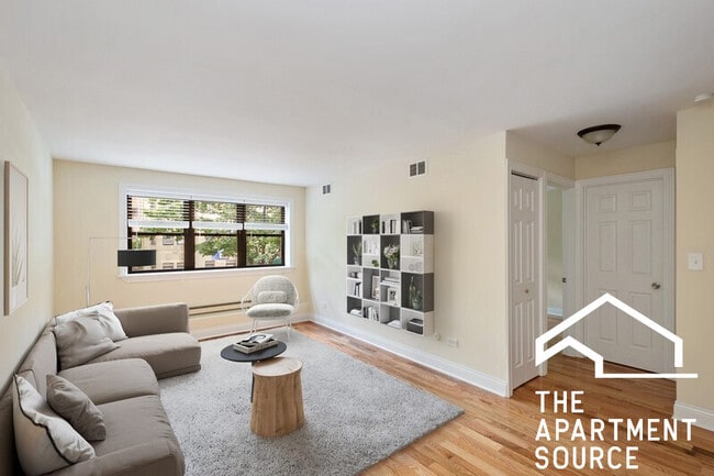 Building Photo - 555 W Arlington Pl Unit 203 Rental
