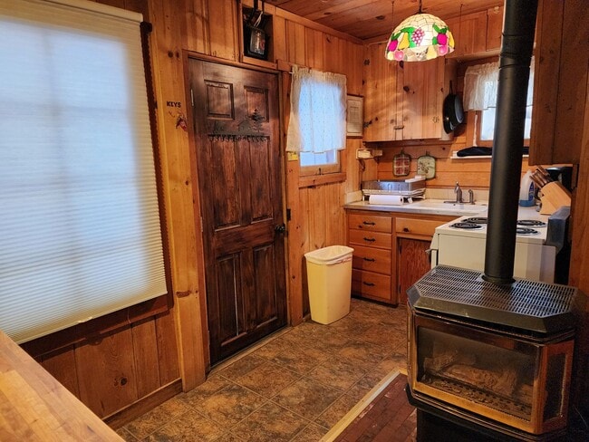 Photo - Furnished Cabin in Lake Tahoe-Nevada