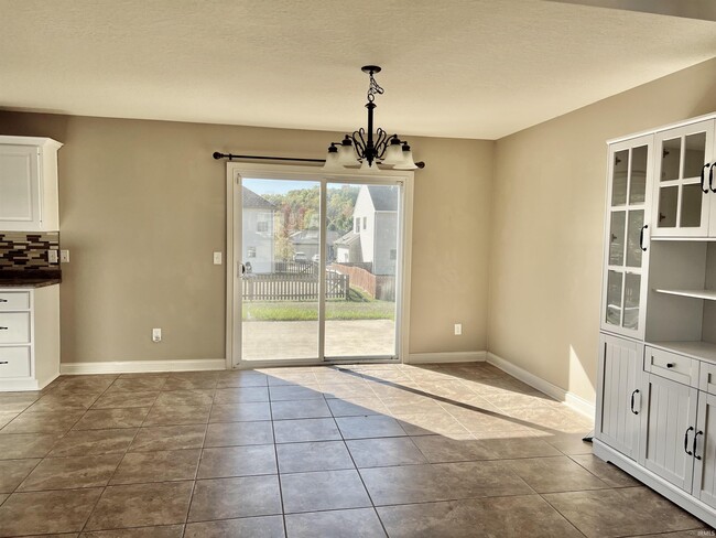 Photo - 8611 Springberry Dr