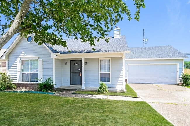 Photo - 6464 Elmwood Cove