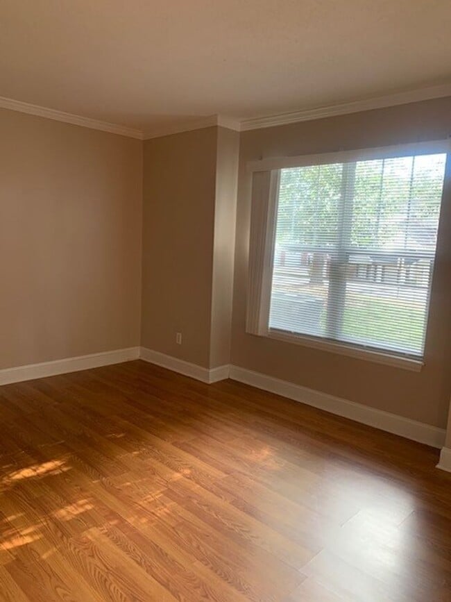 Photo - 2 bedroom 2 bath unit- Close to tanglewood! Unit D