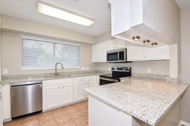 Photo - 14203 Long River Ct