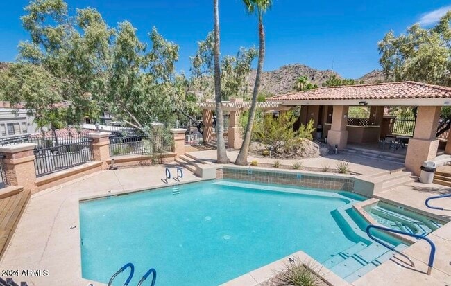 Photo - 10606 North 8th St