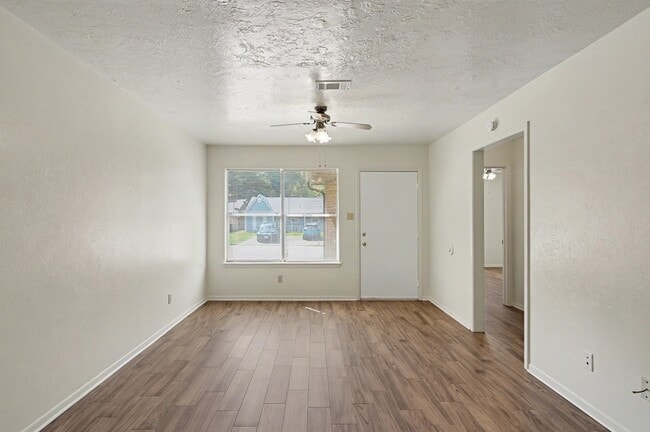 1605 Hazelwood St Unidad B
