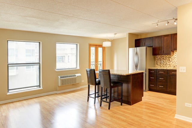 Photo - 711 W Gordon Ter Unit 311