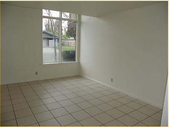 Photo - 6329 Harrisburg Pl