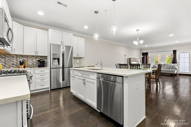 Photo - 5570 Arbor Chase Dr