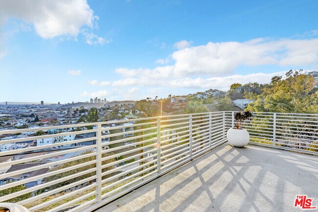 Photo - 3861 W Point Dr