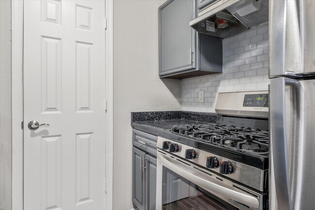 Photo - Willow Park Apartments