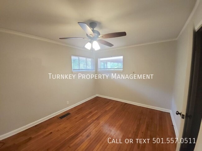 Photo - 15 Woodcliff Cir