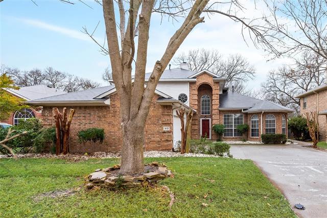 913 Wisperwood Dr