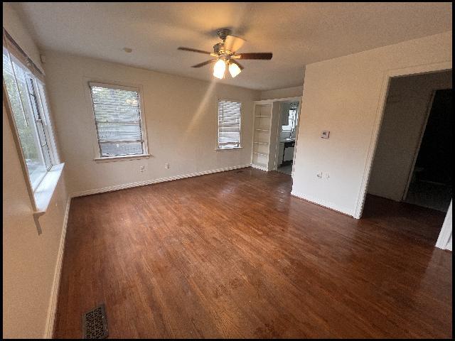 Photo - 5919 Woodlawn Dr