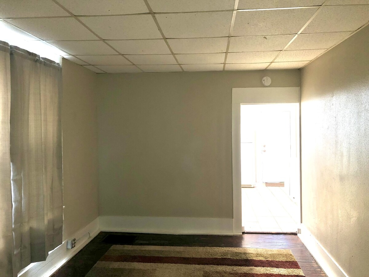 Photo - 675 Jefferson St