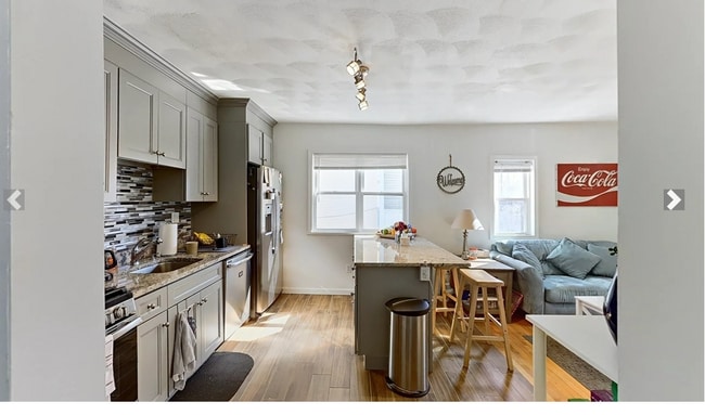 Building Photo - 50 Derby St