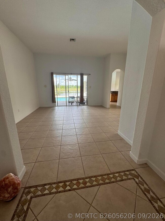 3410 SW 195th Ave