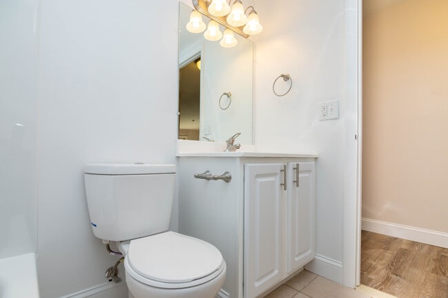 Photo - Folly Hill Meadows