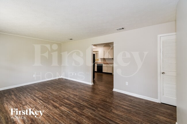 Photo - 4476 Jade Dr W