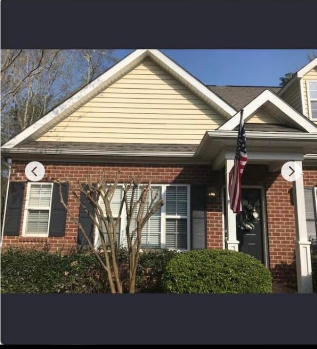 Building Photo - 1305 Cedar Shoals Dr Unit 100