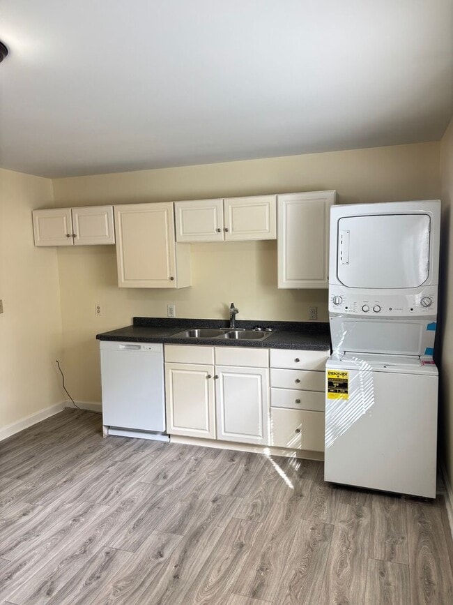 Photo - 402 S Dodson Dr