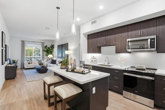 Building Photo - 6020 Moonglow Dr Unit 5-220