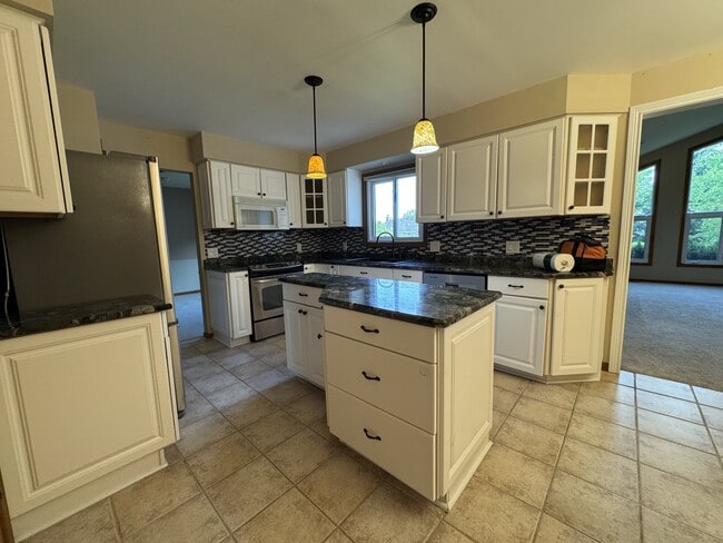 Photo - 1947 N Fairview Ln
