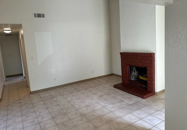 Photo - 2706 Plantation Pl