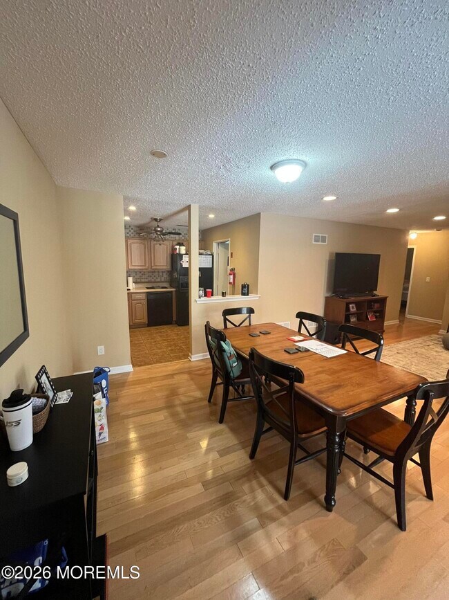 Photo - 19-6 Augusta Ct