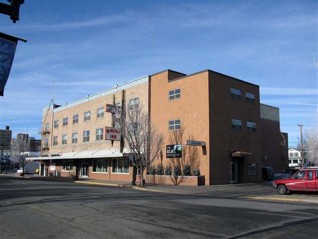 The Elk Apartments - The Elk Apartments