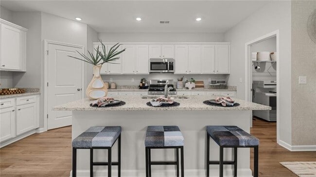 Photo - 114 Red Maple Wy