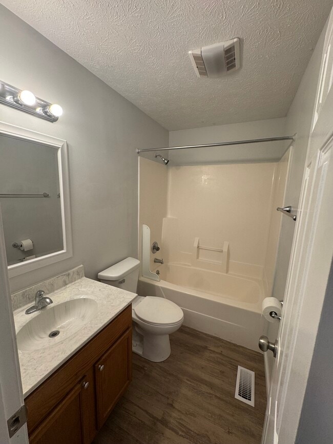 1015 N 9th St Unit B