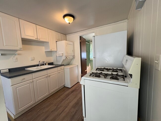 Photo - 255 Fairfield Woods Rd