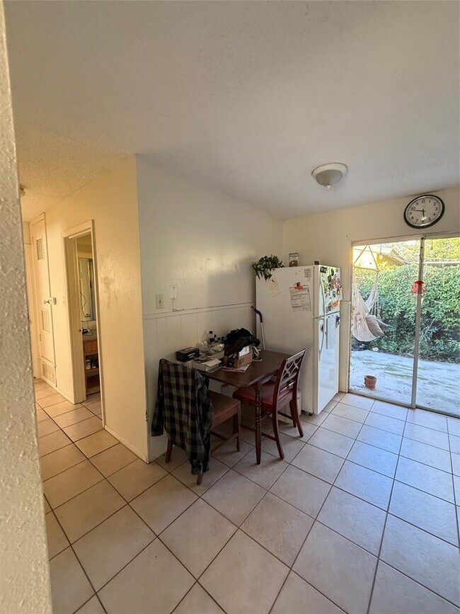 Photo - 8311 Hathaway Dr