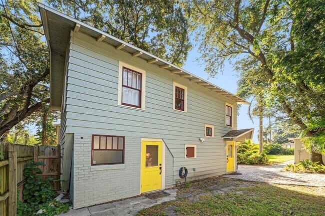 Photo - 309 W Osborne Ave