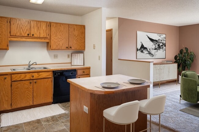 Fargo, Dakota del Norte Hunters Run 2 apartamentos | Cocina - Hunters Run II