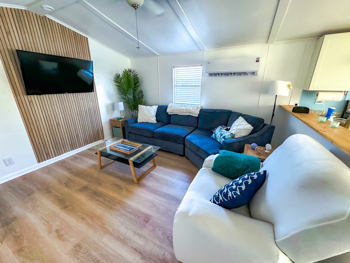 Photo - 104 Lazy Ave (Bradenton, FL)