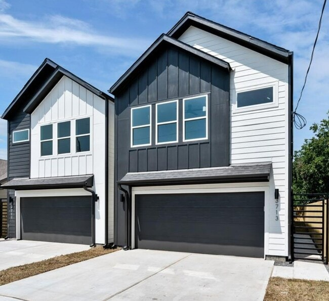 Building Photo - 3713 Dreyfus St Rental