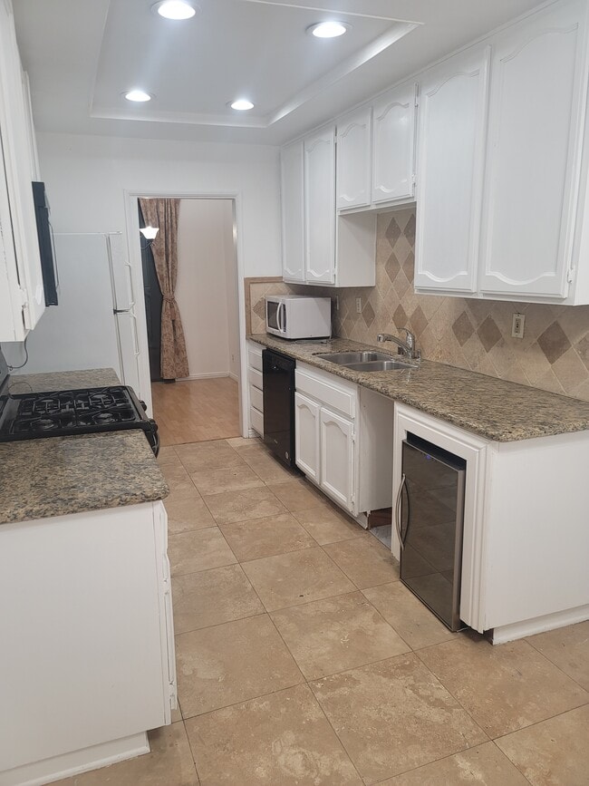 Photo - 330 Cordova St Unit 166