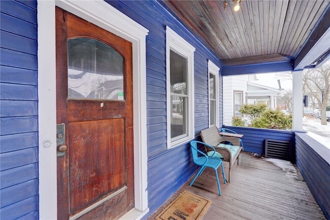 Photo - 2 Sumner Park