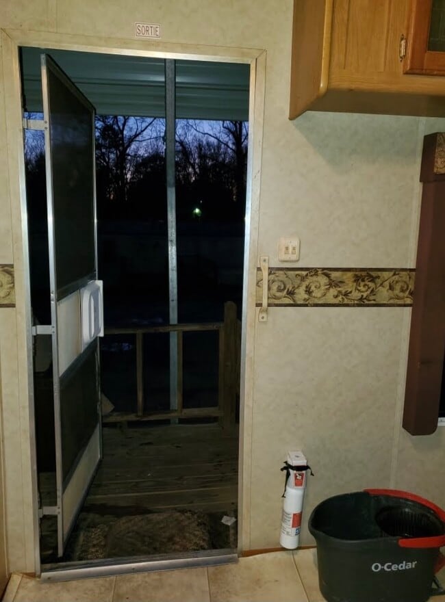 Photo - 6208 Green Acres Ln