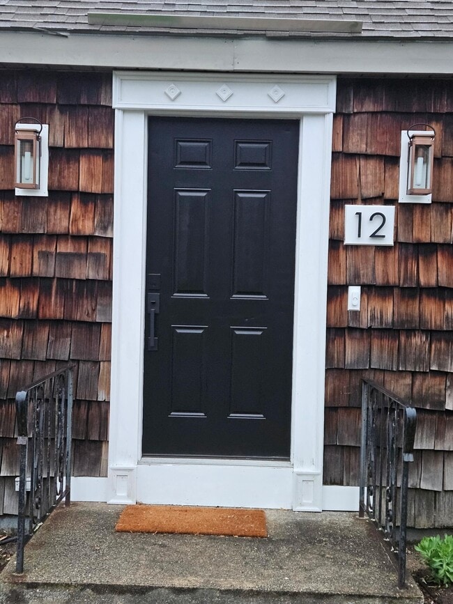 12 Taylor St