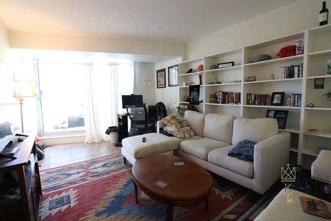 Photo - 19 Winchester St Condominio Unidad 905